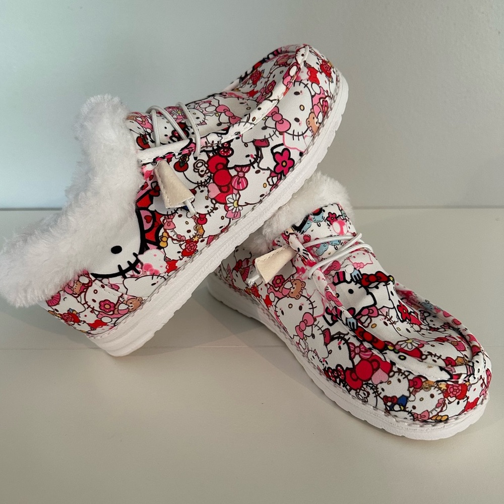 Hello Kitty “Hey Dude” Fur Shoes Girl’s Size 1